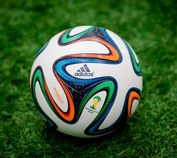 Brazuca - Brazil (2014) 월드컵 공인구 by 아디다스